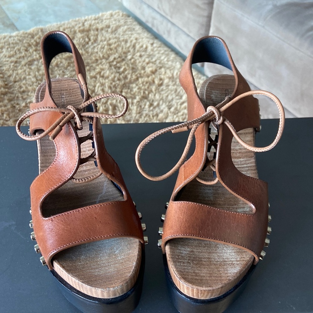 Balenciaga Paris brown leather platform sandal studded accents NEVER WORN sz 38